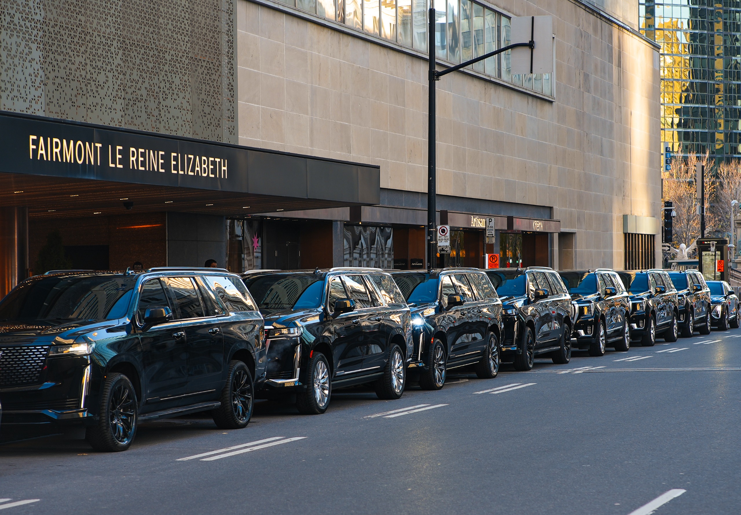 VIP Lane black SUV fleet representing global chauffeur booking standards