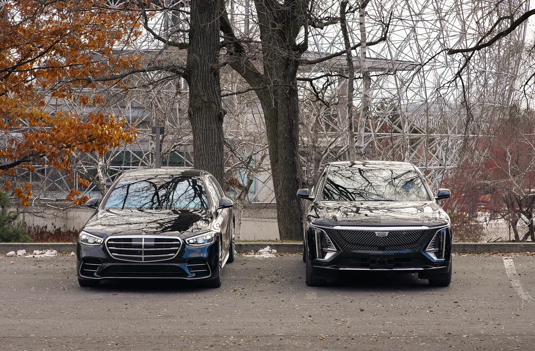 VIP Lane sedan and Cadillac SUV for Montreal limo service